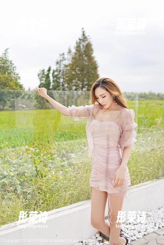 Feilin嗲囡囡-小波多 Feilin嗲囡囡 - 小波多的无圣光写真,完全颠覆透明这个概念!