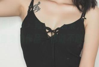 GIRLT果团网 - 短裙走起来,免费试试酸酱兔的作品,你敢不敢看?