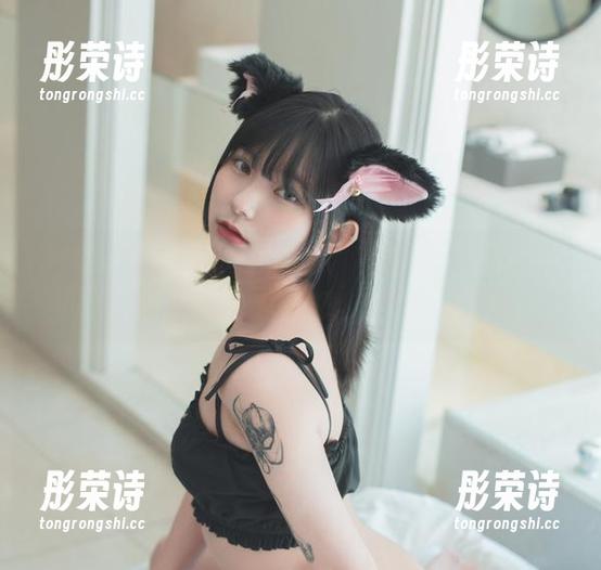 一场户外COS，Hizzy(히지)究竟在和风景争宠？