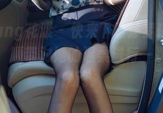 HuaYang花漾 - 快来下载孙梦瑶V的毛衣写真，顺带对她的温柔进行一次私密分析。