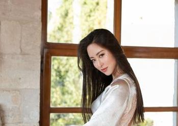 MiStar魅妍社 - 高清白色,陈雅漫VICKY的“白衣天使”真人秀,还是那么飘逸呢。