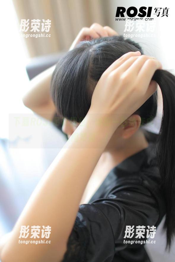 下载ROSI吊带图包，体验一秒钟变成‘时尚知道’！