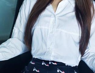 TuiGirl推女郎 - 小九九的白裙,那个清新脱俗的作品,下载之前先在想象中穿上试试。