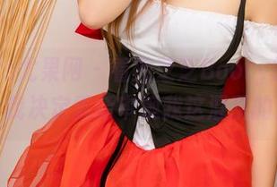 UGirls尤果网 - 看完芝芝Booty的女王写真,我决定重新审视我这混乱的生活!