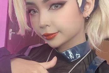 Umeko J的天使写真集——天使通常忙着飞，偶尔下来拍拍照，好像也没啥错。