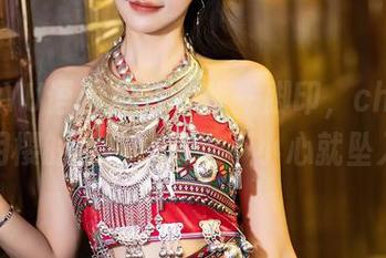 XIAOYU语画界 - 一步一脚印，cherry绯月樱的丝袜合集，不小心就坠入了
