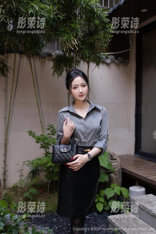 Xiuren秀人网 - 先下载全套伊丽莎有点白灰丝，后悔就来找我！哈哈！