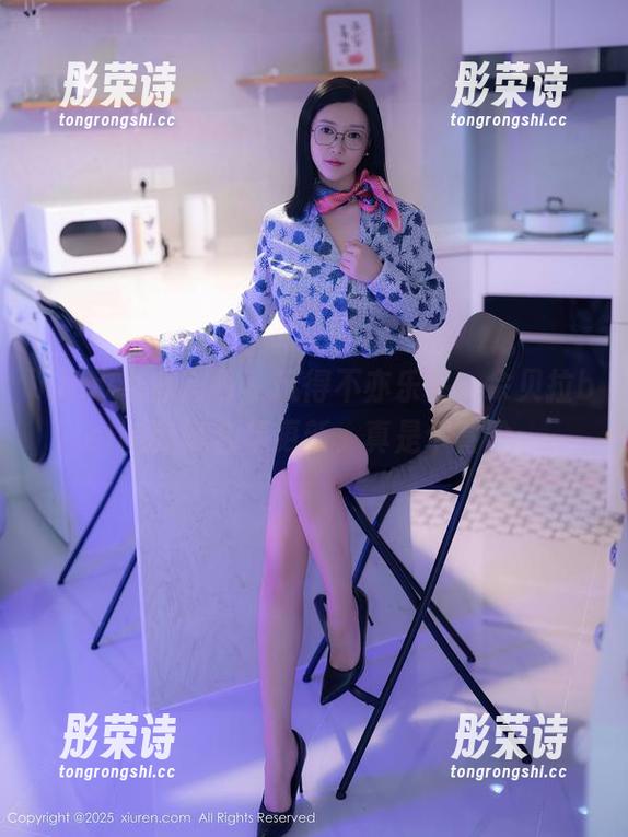 Xiuren秀人网 - 玩得不亦乐乎，佘贝拉bella肉丝合集更新，真是个冒险。