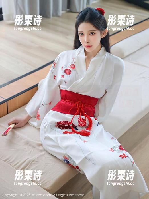 Xiuren秀人网-周思乔Betty Xiuren秀人网 - 瞧瞧周思乔Betty的清纯作品集,分享她的天真无邪和小聪明!