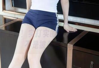 Xiuren秀人网 - 周慕汐的自拍,这种美图轮番上阵!实打实的浓妆艳抹——我是不是被盖住了?