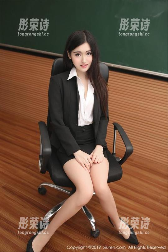 Xiuren秀人网-邹晶晶 Xiuren秀人网 - 邹晶晶运动私房照,似乎每一个角度都在畅想