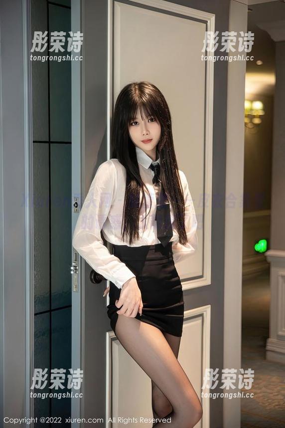 Xiuren秀人网 - 陆萱萱——皮衣合集里的诱惑，太能撩了吧