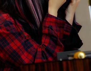 pans - 看诗诗在黑白写真里的懒散，一种说不出的轻松和放松。