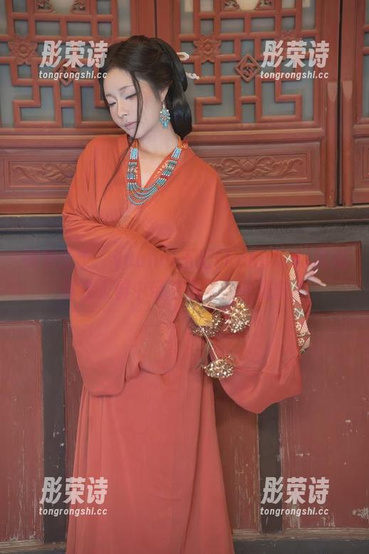 图集沃土：yuuhui玉汇(kokuhui)就像那在人群中带着迷雾的礼服侠！