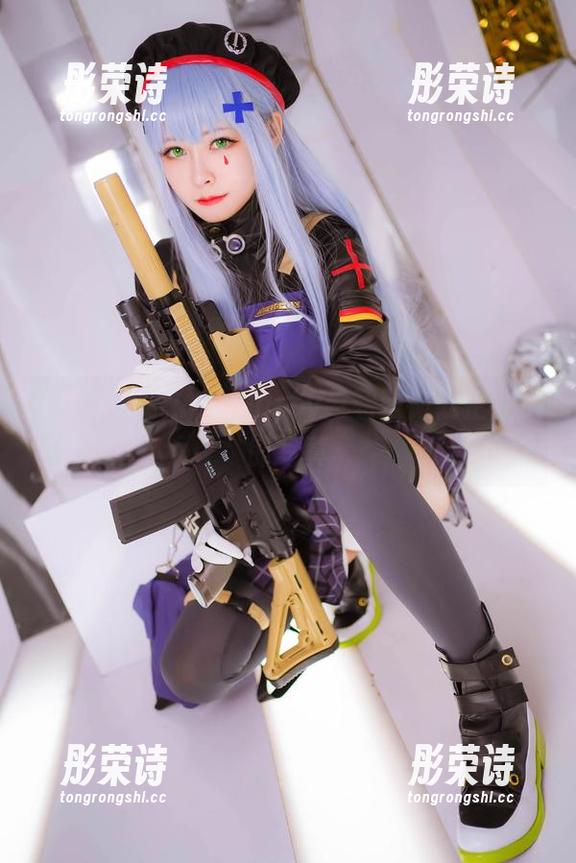 一个个传说：亚缇arty与碧蓝航线企业女郎写真
