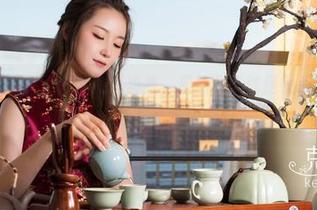 克拉女神 - 看瑞莎的内衣写真集,果然分享就是快乐的源泉,保护我这颗娇嫩的心!