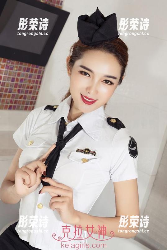 克拉女神 - 资源有限的白裙宇宙，颖儿在线，穿着飘逸的裙子，心里默默盘算着要不要来个卖萌Pose。