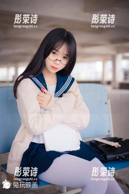 兔玩映画 - 报告：小桃子的女仆写真集更新！愿我的愿望能载入这本出来修图的电竞队伍里！