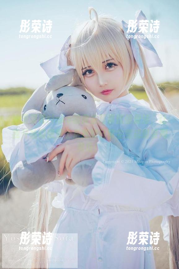 冲田凛花rinka的皮衣写真就像魔法，让我开始幻想穿上后我的日常会变成时装周秀场！