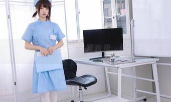 十万珍吱伏特:在我的透明写真里,连影子都害羞了!