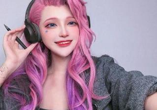 千夜未来精选户外写真，从这一角度看人心最难。