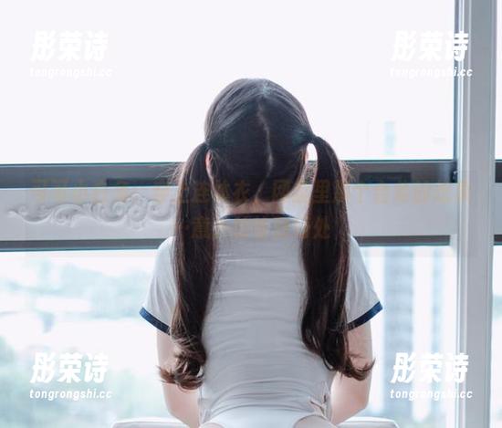 可可小白兔：穿上连体衣，网盘里那个合集的想象…意外的恰到好处