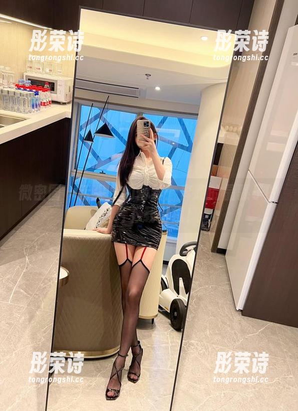 微密圈 - 舌尖上的蕾丝：奔跑的晶骡子的图片下载情报！