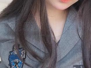 谁说沉默不能表达？女主K的学姐图包等你下载！