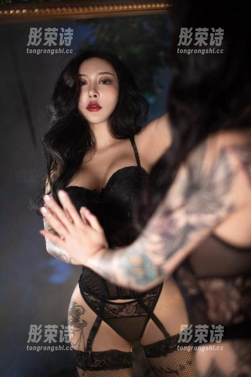 宋昱欣 微密圈 - 惊鸿一瞥,宋昱欣私拍中的玫瑰女人之美,不止肤浅。