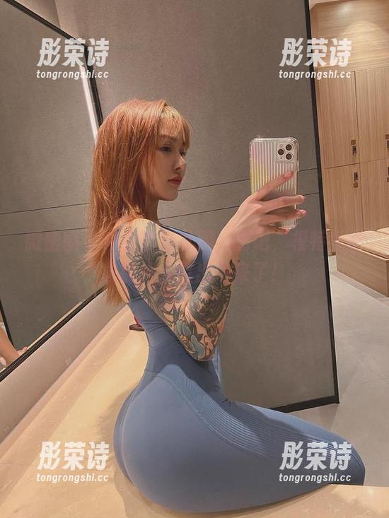 宋昱欣 微密圈 - 宋昱欣穿礼服,看吧,模特背影也能把人熬出鸟来了!