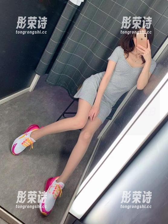 微密圈 - 从未想过的“剧情”资源合集，小仙女ELaine的一切都在这里，快来扫一扫！