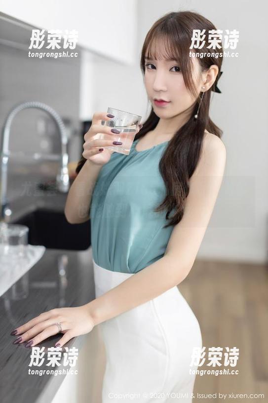 尤蜜荟 - 看战姝羽Zina私房作品，偶尔也能触到心底的少女