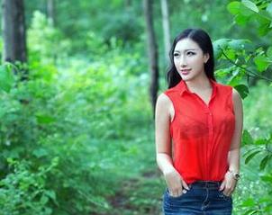 推女郎 - 夏婉婉的自拍，随便一张都是活广告，美到让人心累。
