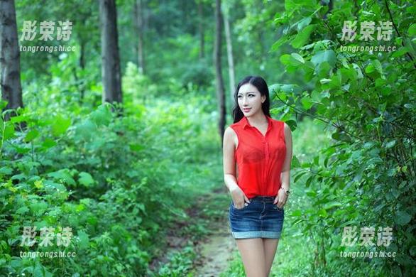 推女郎 - 夏婉婉的自拍，随便一张都是活广告，美到让人心累。