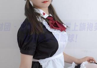 森萝财团 - 图集直击：沙发上旗袍美少女，赶紧来吸吸眼球！