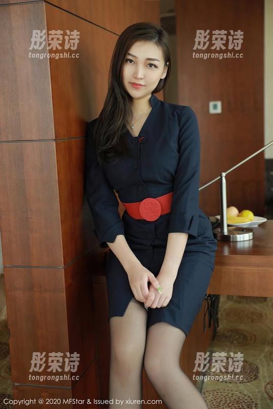 模范学院-伊小七MoMo 模范学院 - 水手服也太好看了吧!伊小七MoMo的美图再一次刷新了我的审美。