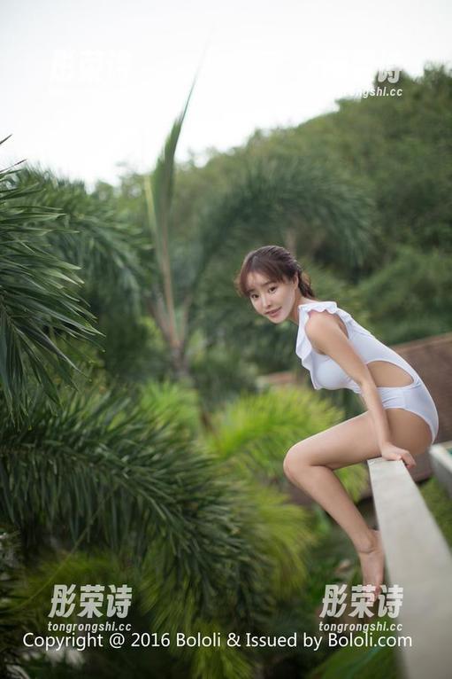 波萝社-Monkey_小潘鼠 波萝社 - Monkey_小潘鼠露出的那个世界:无圣光内衣图包,真有趣