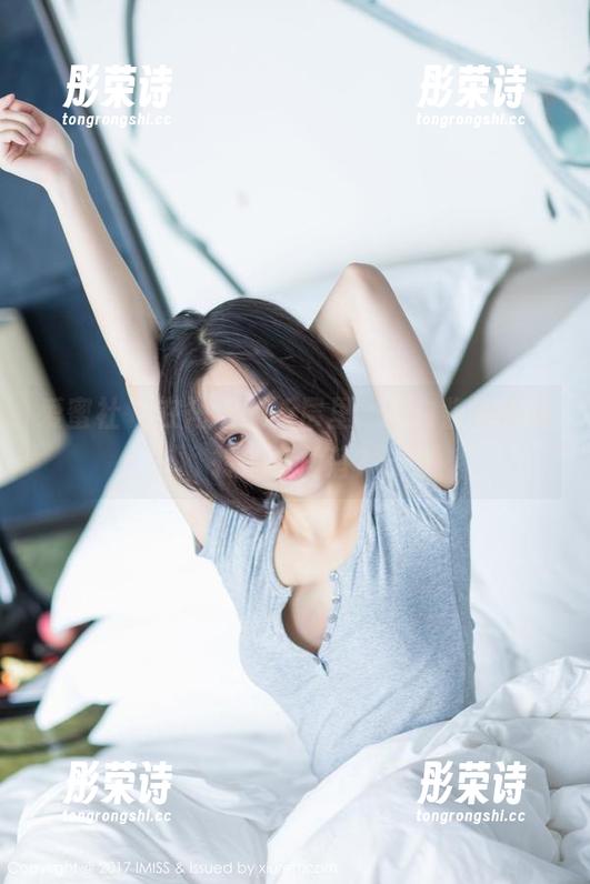 爱蜜社 - 在短裤的断层里，萌白酱如何玩转每个角落？