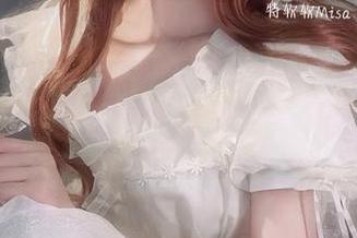 特软儿Sona的办公室写真合集：试试在认真中找乐趣！