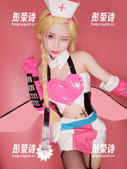 白易子教主短裙写真合集，夏天的味道偷偷来袭