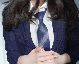 宅家女友写真:白银81在家的气场,下载它,让你的沙发也变得热闹起来!