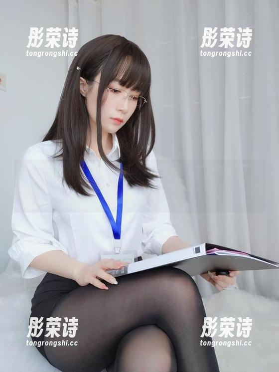 白银81的裸足，原图纯得让人想冲去洗脚--精选必看！