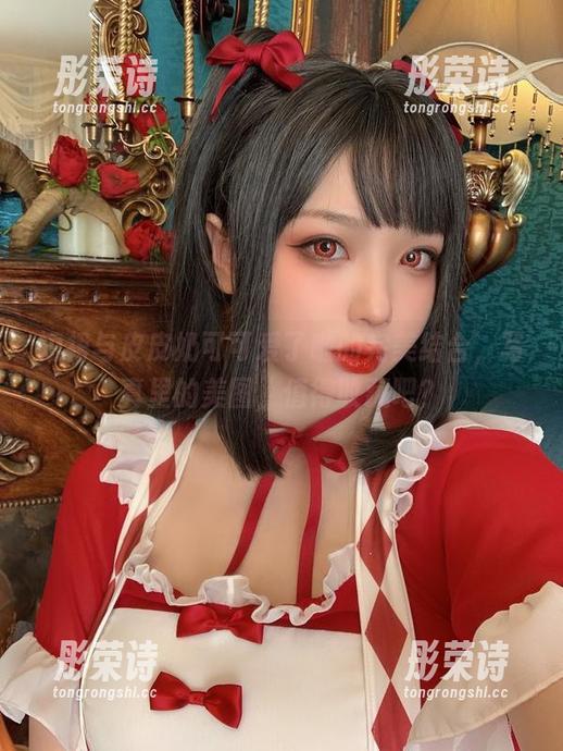 短裙与皮皮奶可可爱了啦的完美结合，写真里的美图，值得收藏吧？