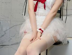 秀人网 - AngelaLee李玲的天使作品集,下载吧,这里有些不一样的飞翔理由,让你捧腹却又想飞!