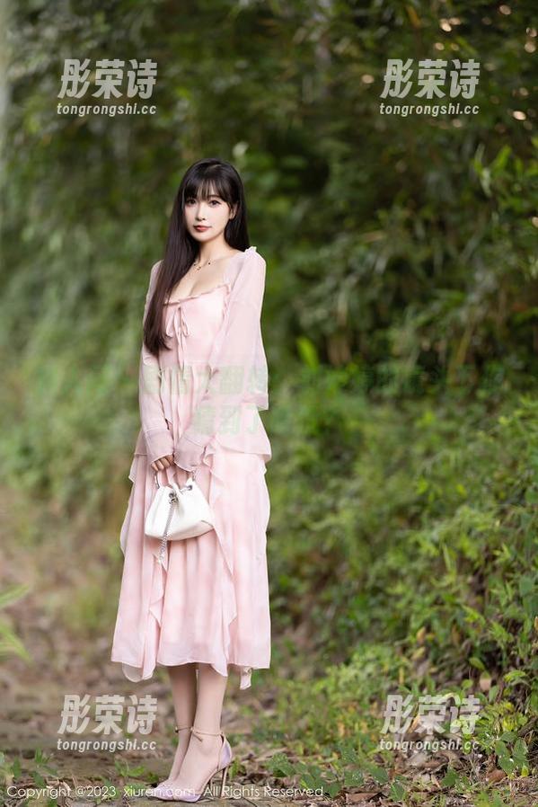 秀人网 - 剧情大翻转：刘婷婷的镜头下你猜到了啥没？