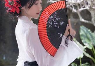 秀人网 - 如果说叶籽亿的和服是最新图库里的一道美味,那我真想连盘带碗都搬回家!