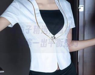 秀人网 - 米粒子精选:棉袜搞事情,顺便表演一出平衡技巧