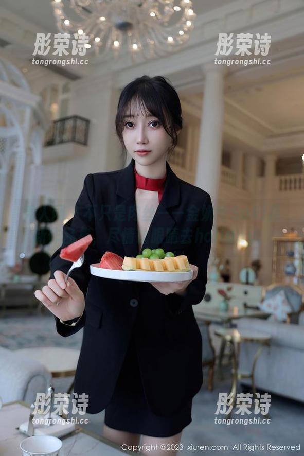 秀人网 - 不只是肉丝——金妍兮Saki最新作品集，尽情让眼睛去holiday。
