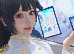 自带滤镜的紫氯氯,赛贝丝原图狠狠地被我收下了,完全免费哦!