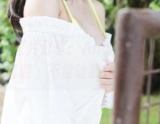 美媛馆 - 图片分享:Angela小热巴穿搭套装,不禁让我想起了…